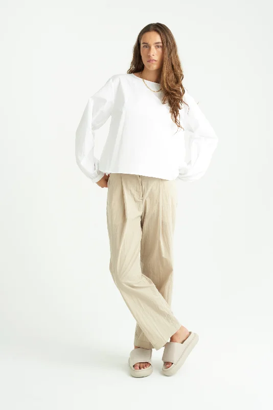 SAI SHIRT WHITE Trendy Turtleneck Short Shirt